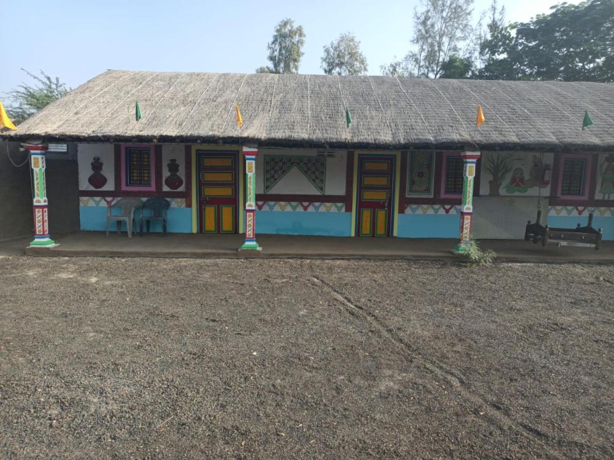 Rann Bhumi Homestay Resort Hodka Екстер'єр фото
