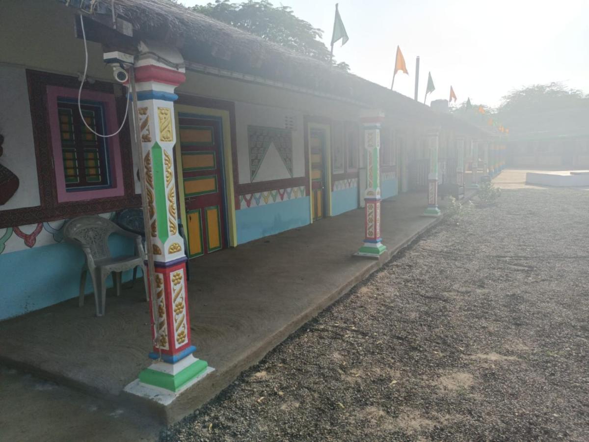 Rann Bhumi Homestay Resort Hodka Екстер'єр фото